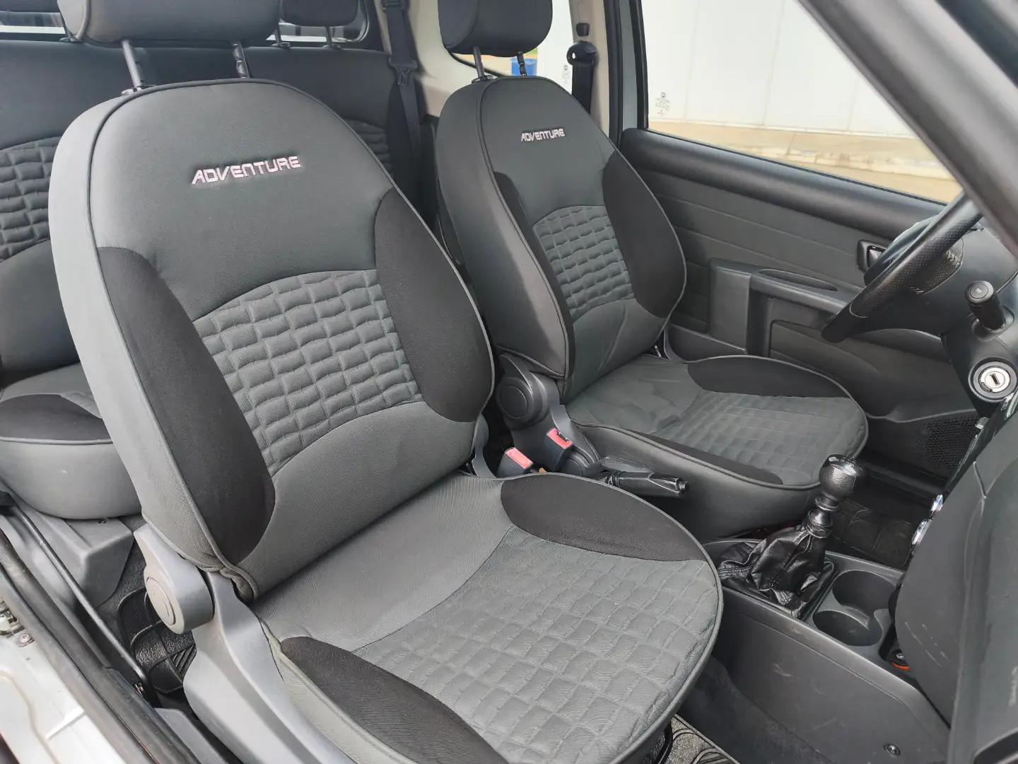 
								FIAT STRADA ADVENTURE 2015 full									