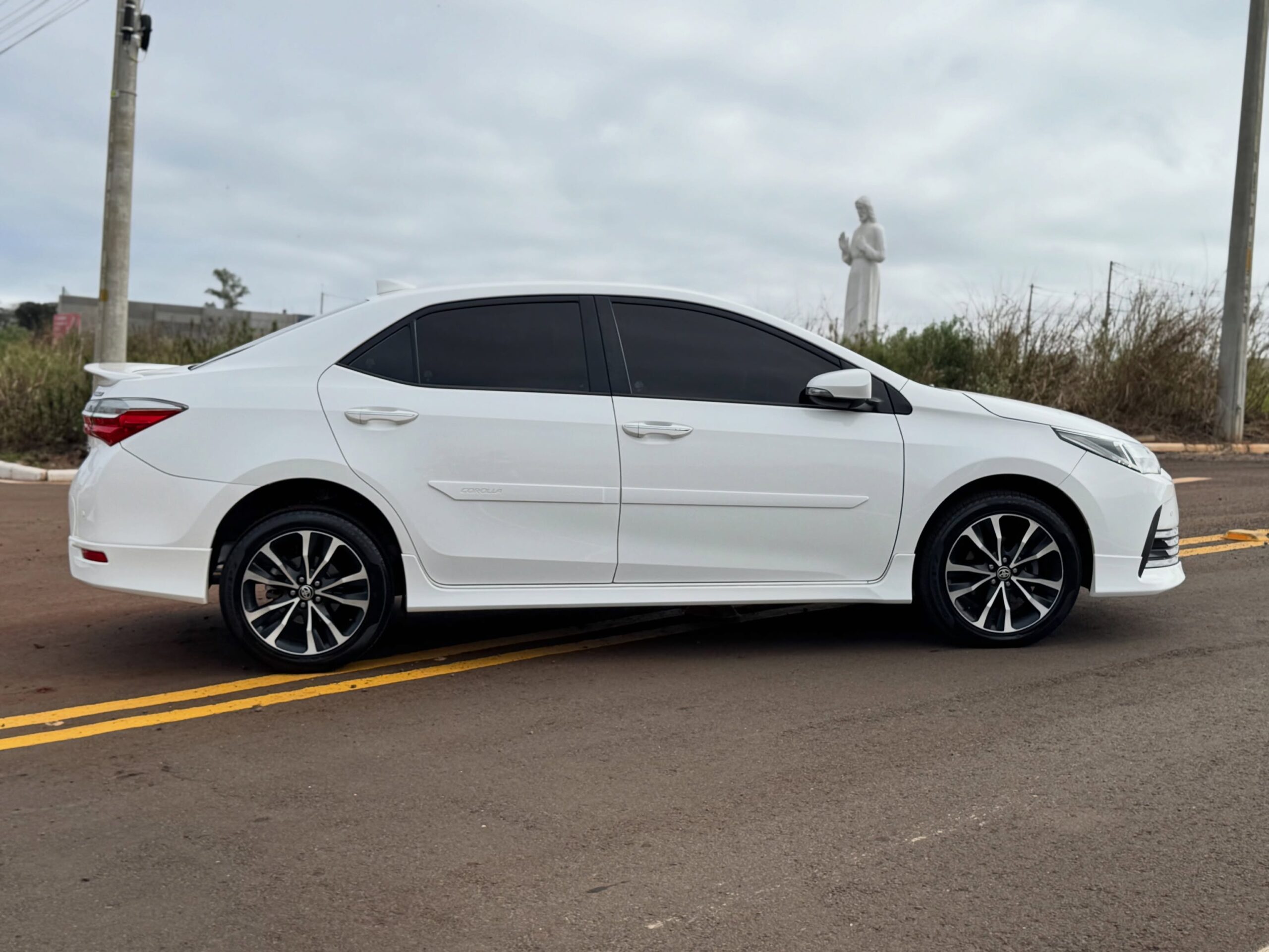 
								Toyota Corolla XRS 2019 full									