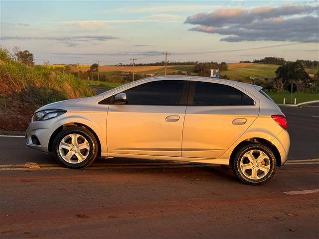 Chevrolet Onix LT 2017