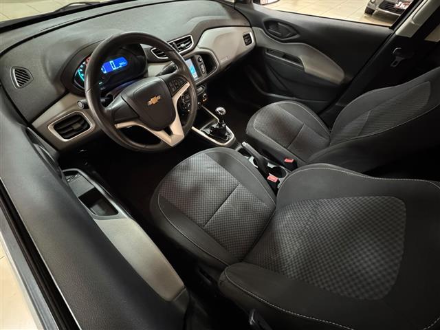 
								Chevrolet Onix LT 2017 full									