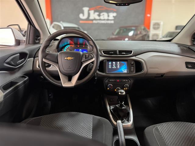 
								Chevrolet Onix LT 2017 full									